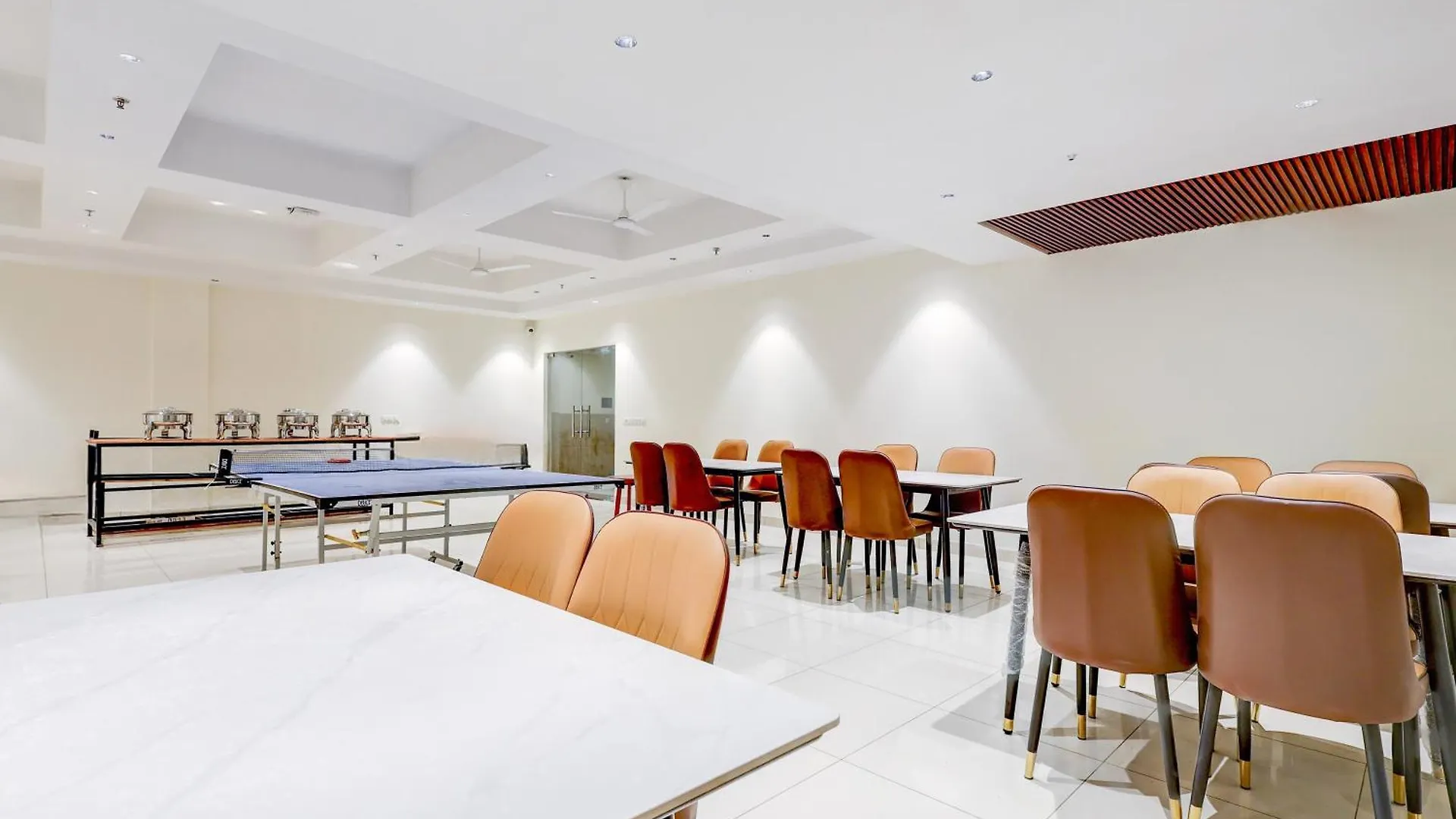 Hotel Townhouse Oak Sector 39 Medanta