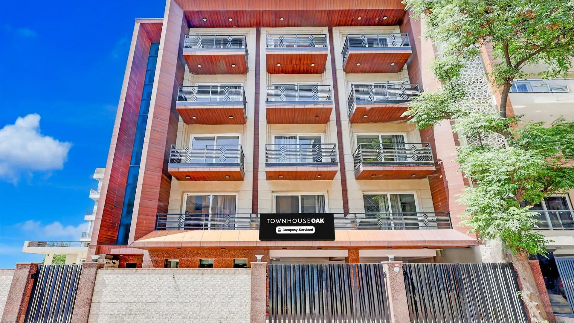 Townhouse Oak Sector 39 Medanta Hotel Gurgaon