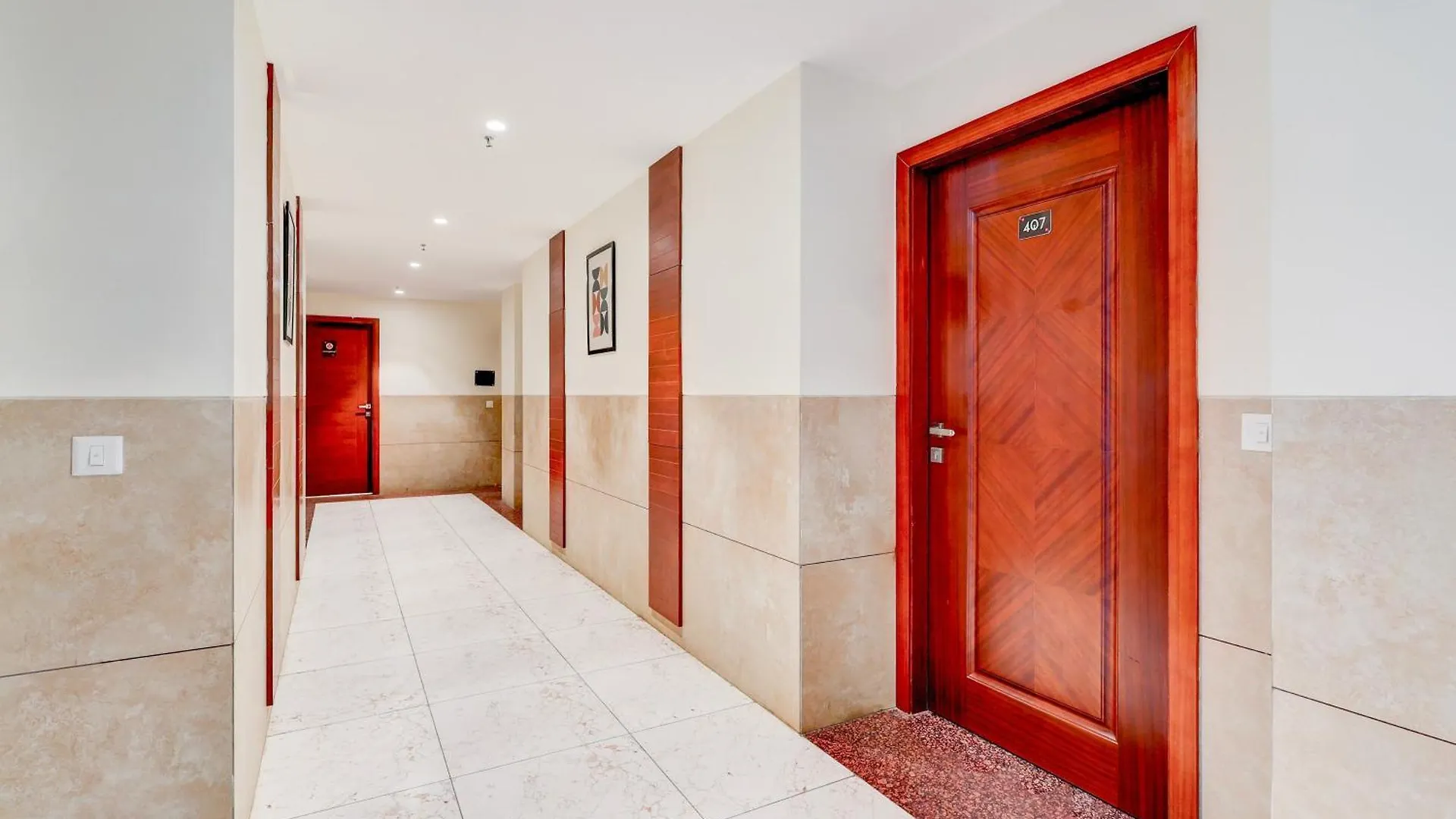 Townhouse Oak Sector 39 Medanta India