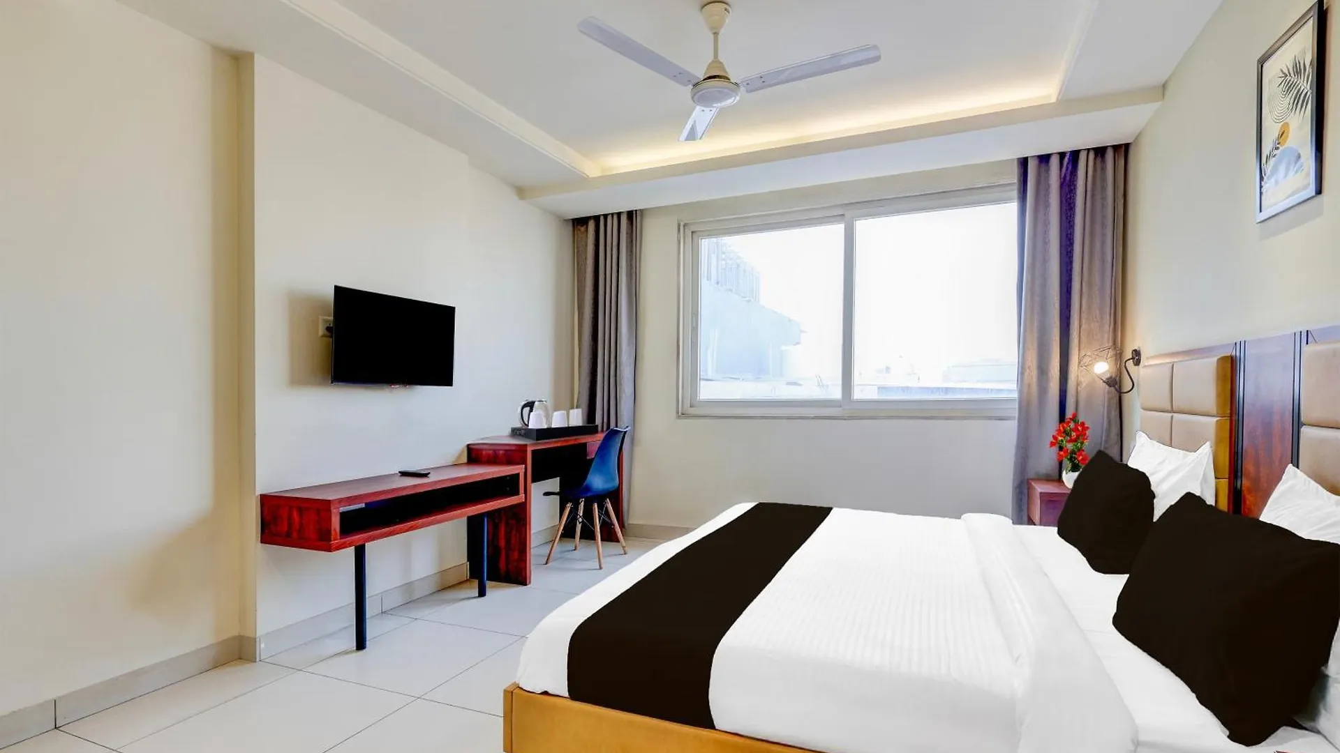 Townhouse Oak Sector 39 Medanta Hotel Gurgaon