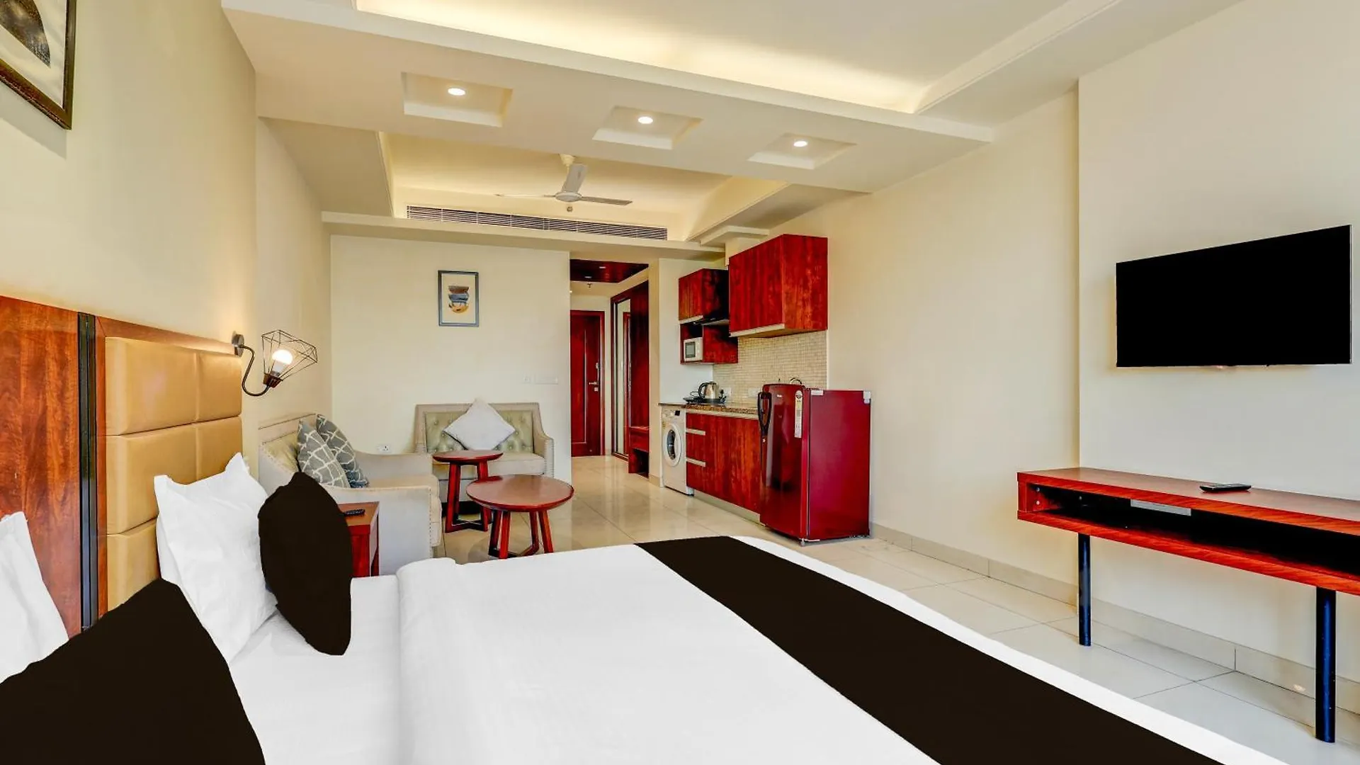 Townhouse Oak Sector 39 Medanta
