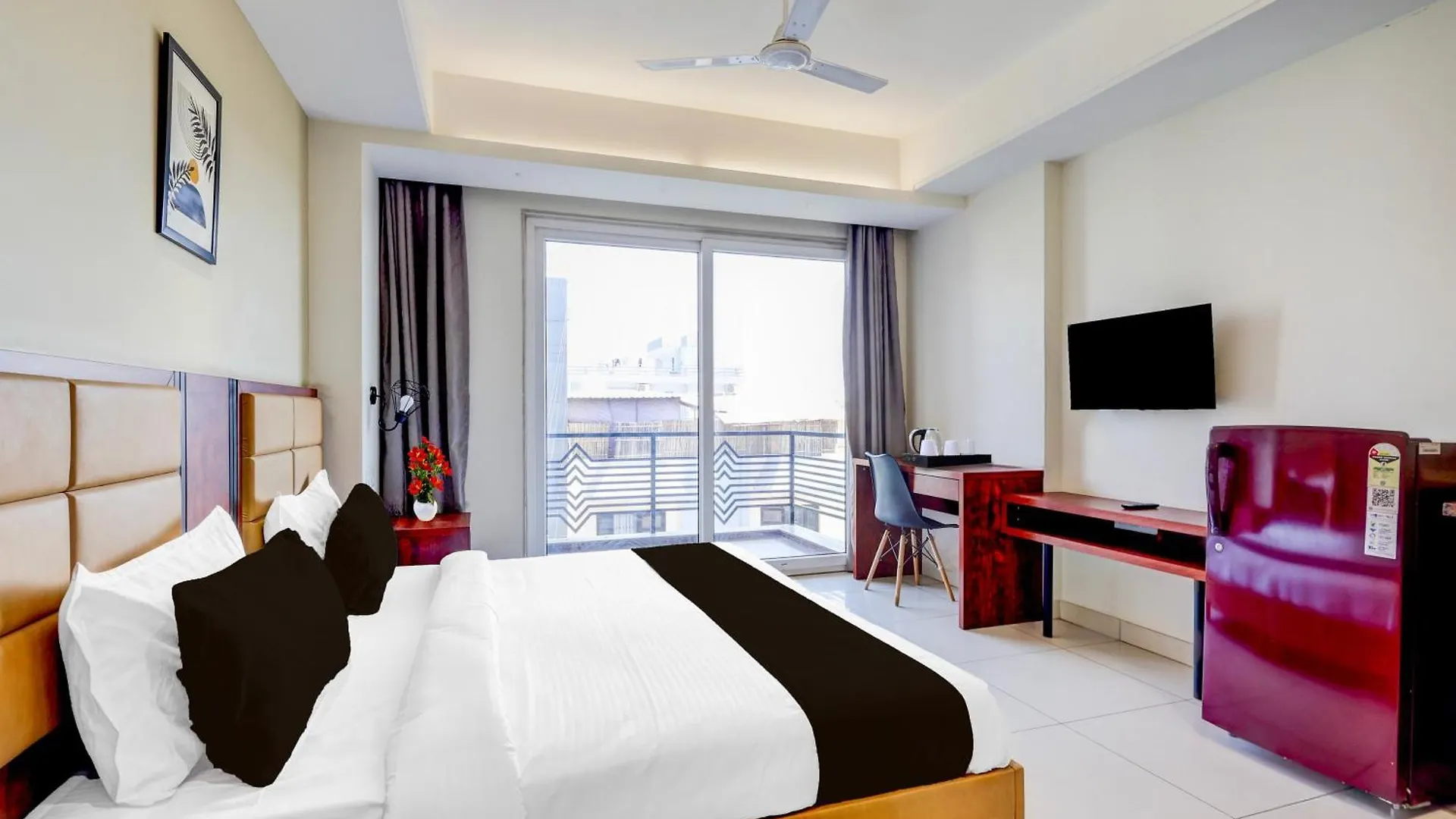 Hotel Townhouse Oak Sector 39 Medanta